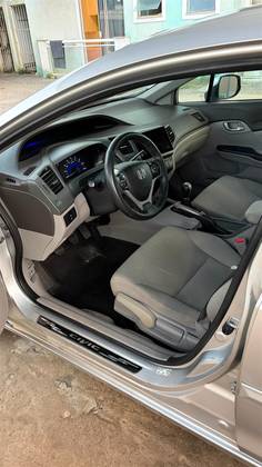 HONDA CIVIC 1.8 LXS 16V FLEX 4P MANUAL HONDA CIVIC 1.8 LXS 16V FLEX 4P MANUAL